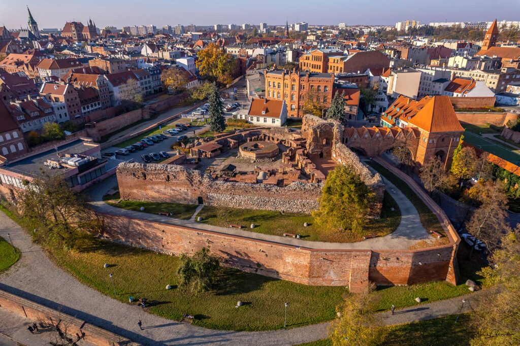 Zdjęcie ruin Zamku Krzyżackiego w Toruniu