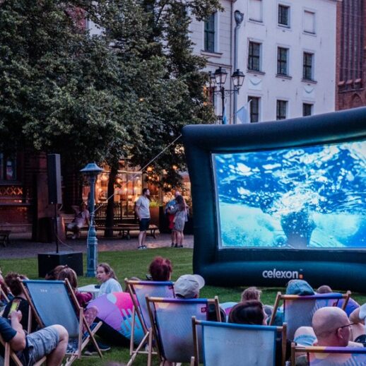 Kino plenerowe w Toruniu – pierwsze seanse już w ten weekend!